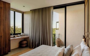 5 bedrooms, in-room safe, desk, iron/ironing board