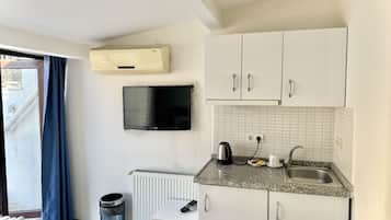 Chambre Double Deluxe, balcon, vue ville | Coin séjour