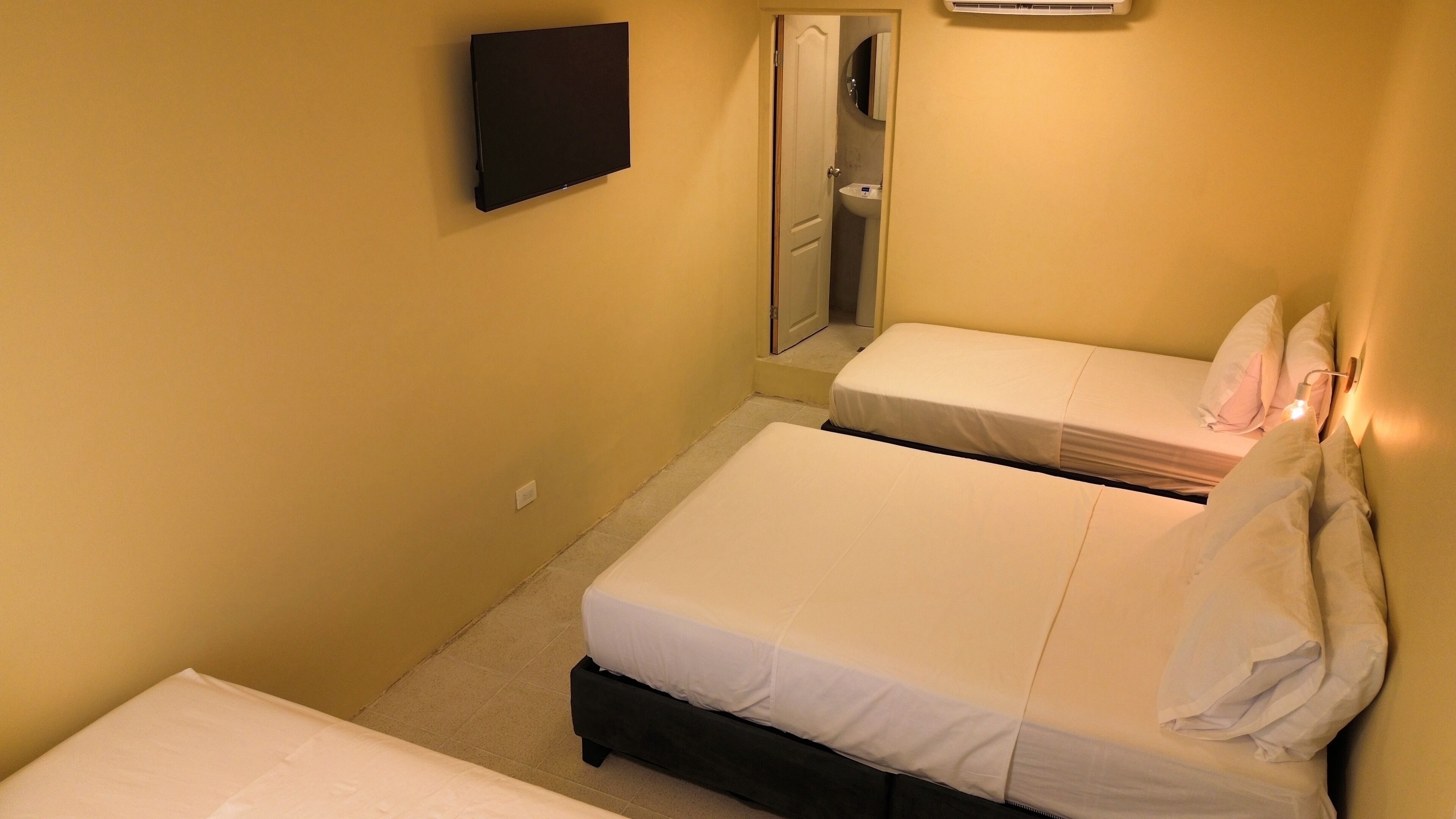 Economy-Vierbettzimmer | Kostenloses WLAN