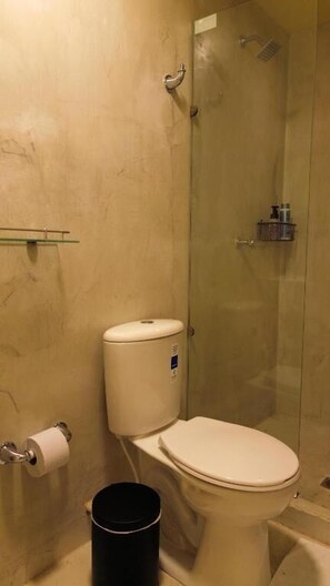 Shower, hair dryer, towels, soap - Alma Del Mar (CARTAGENA DE INDIAS)