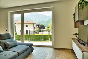 Smart TV - Villa Emilia - Appartamento Roby (Cremeno)