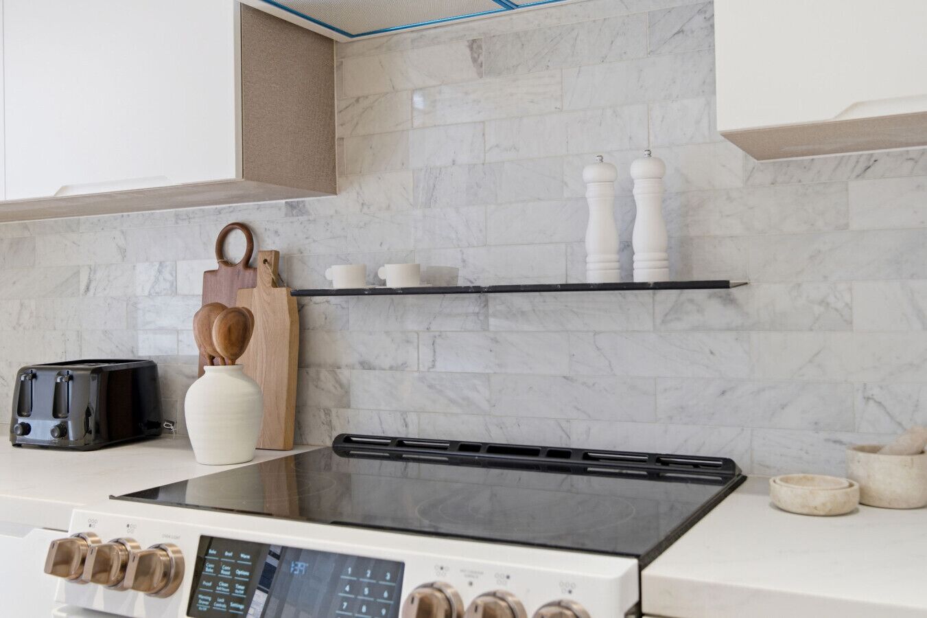 Refrigerador, horno, placa de cocina, lavavajillas