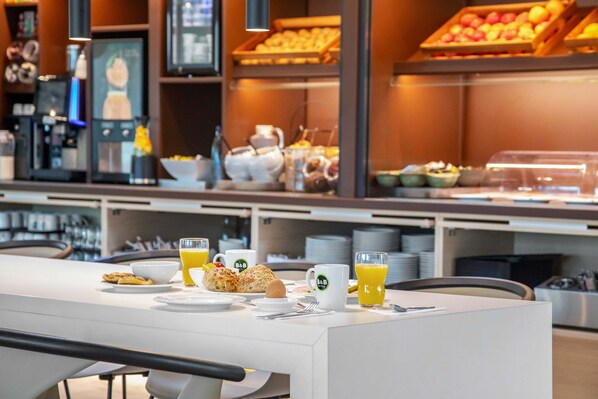 Immagine non classificata, 1 di 35, pulsante