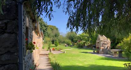 Gästehaus „Chambre Champêtre“ mit gemeinsamer Terrasse, Garten und WLAN