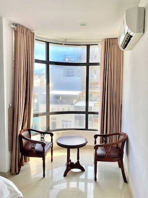 Panoramic Double Room | Desk, iron/ironing board, free WiFi - Khach san Trung Hieu (Vung Tau)