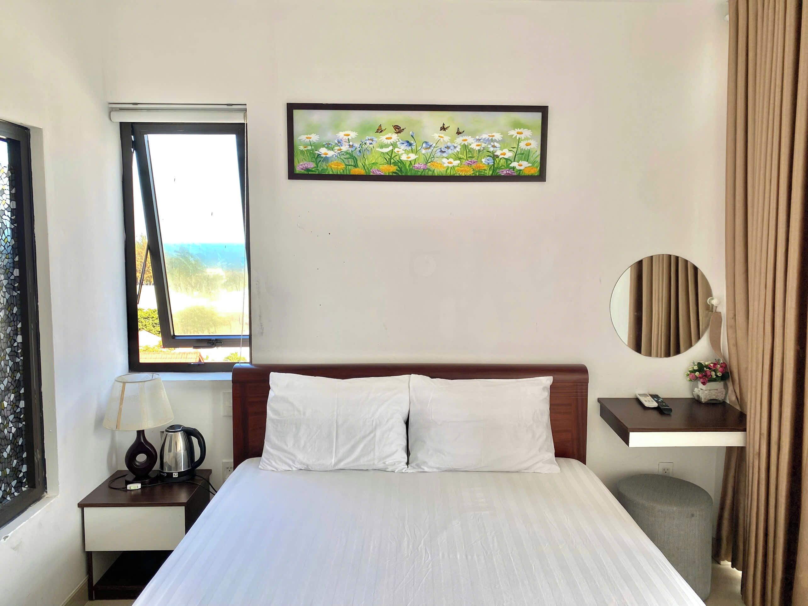 全景双人房 | 办公桌、熨斗/熨板、免费 WiFi