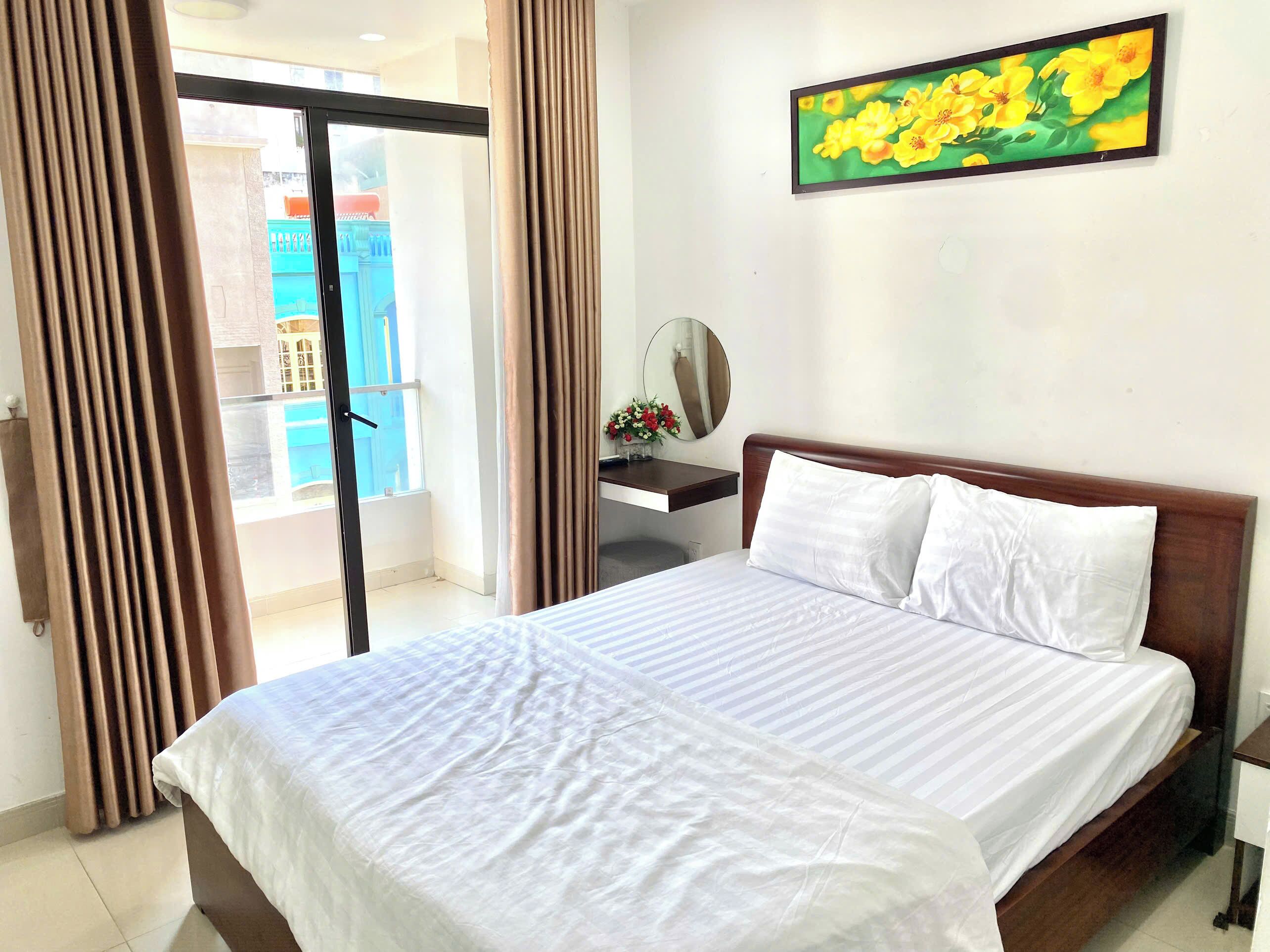 Habitación doble panorámica | Escritorio, tabla de planchar con plancha y wifi gratis 