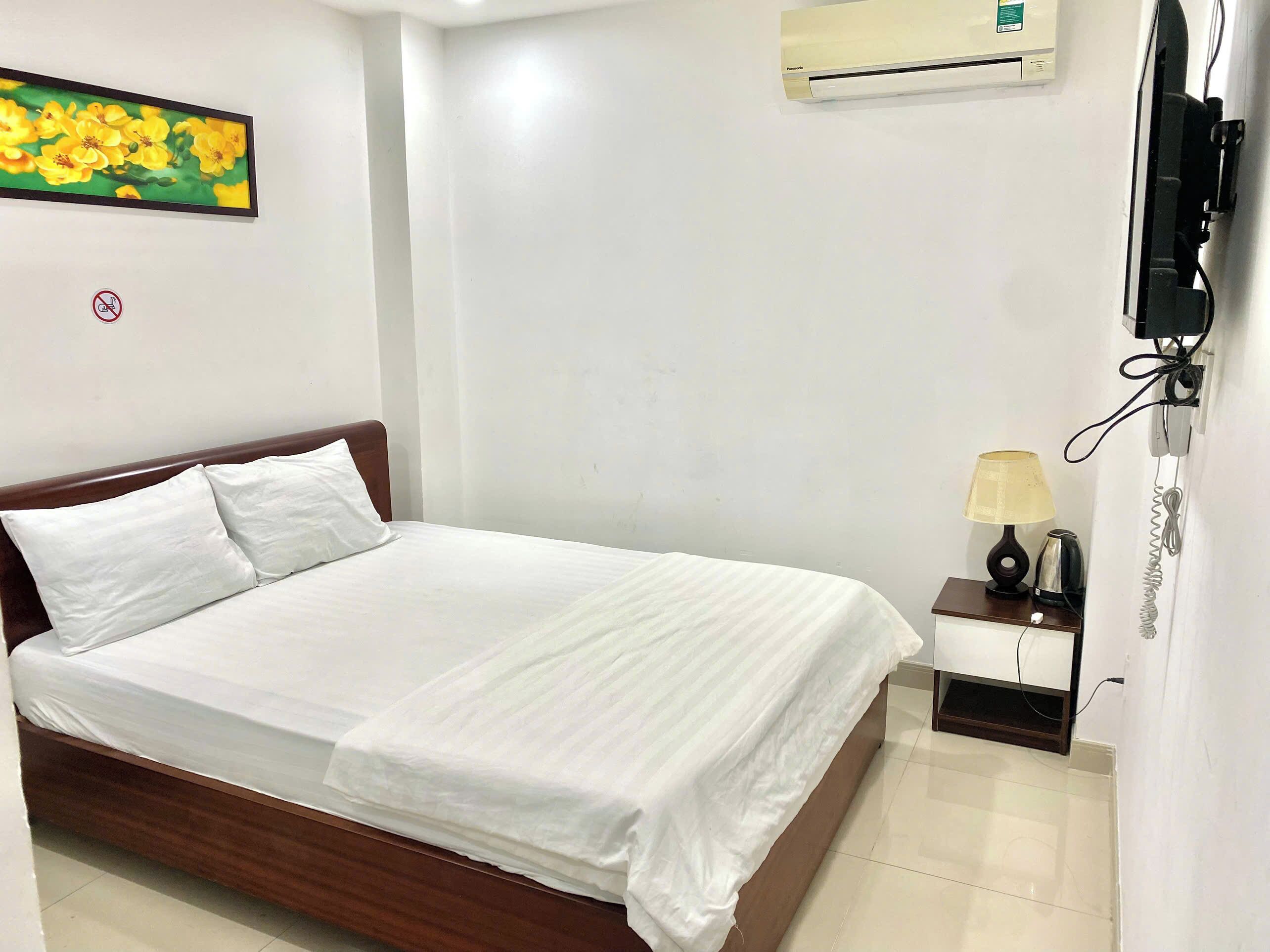 Habitación doble estándar | Escritorio, tabla de planchar con plancha y wifi gratis 