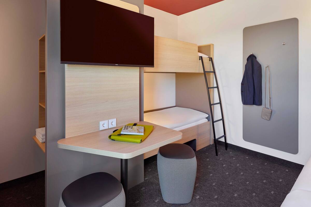 Bureau, accĂšs au Wi-Fi (inclus)