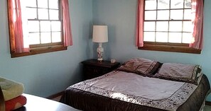 2 bedrooms, WiFi, bed sheets - Cozy Cabin Camping Rental for Four near Woodstock, Upstate New York (Big Indian)