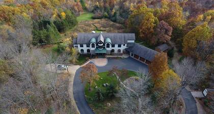 Romantic Accommodation in a Charming Inn Located in Sauk County, Wisconsin