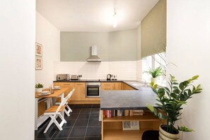 Private kitchen - Argyl | Central Grassmarket Apartment (Edinburgh)