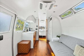 Living area - Design-Led Glamping Escape Near Yosemite (Coulterville)