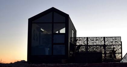 Luxury Tiny House with Private Hot Tub Access at the Grand Canyon