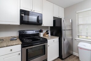 Fridge, microwave, oven, stovetop - Quaint Downstairs Condo (Oxford)