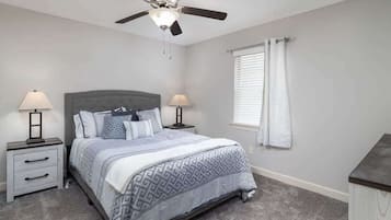 2 bedrooms, iron/ironing board, free WiFi, bed sheets