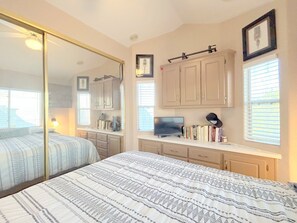 مكواة/لوح كي وخدمة الإنترنت