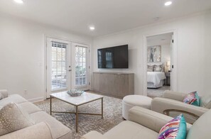 2 habitaciones, tabla de planchar con plancha y wifi gratis 