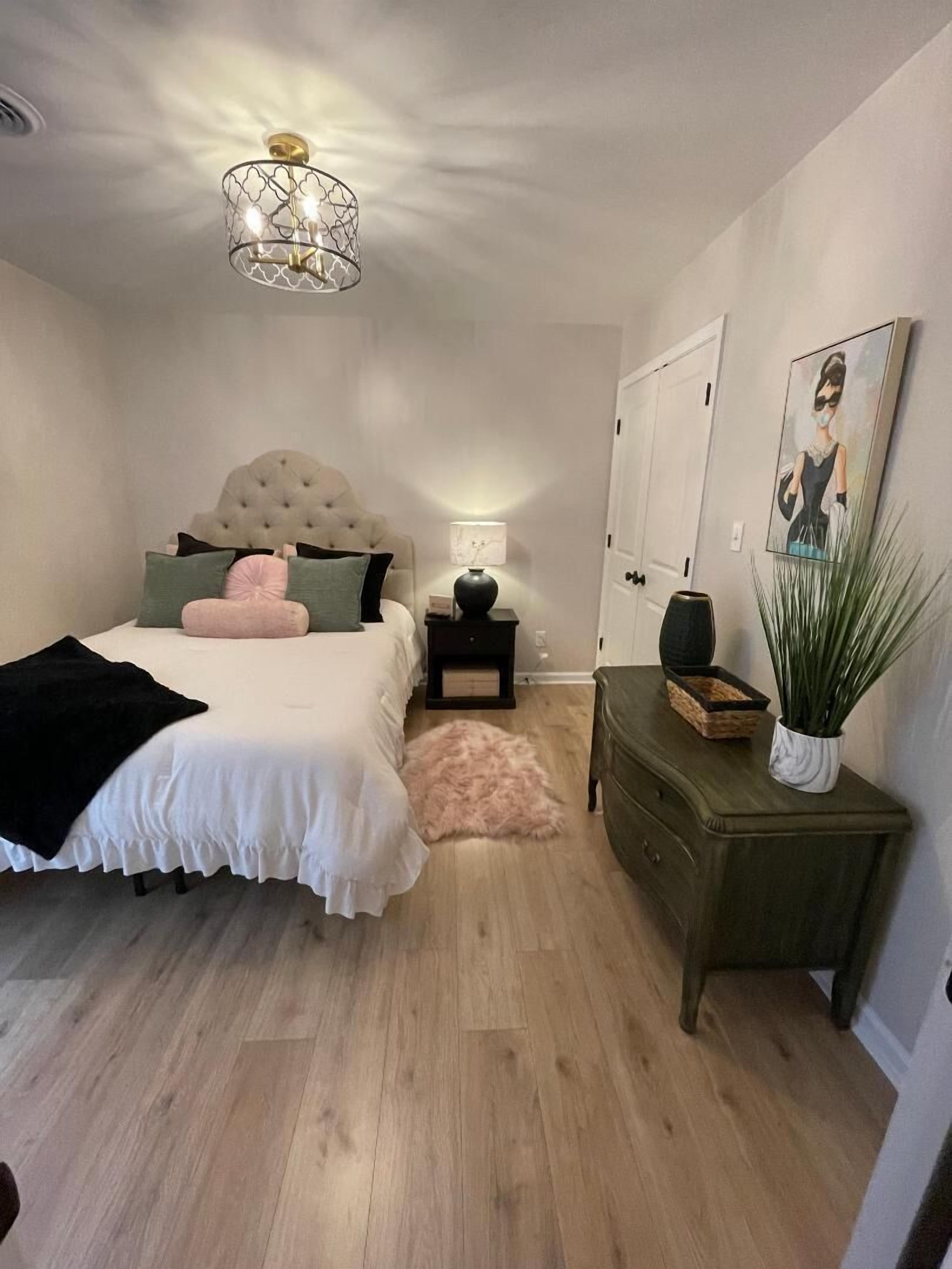 Strykjärn/strykbräda, gratis wi-fi och sängkläder