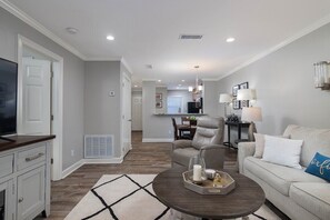 Smart TV - Serenity In The Sip- Walking Distance To Stadium (Oxford)