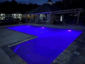 Pool - Serenity In The Sip- Walking Distance To Stadium (Oxford)