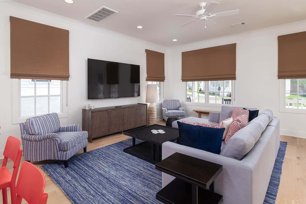 Smart TV, offices