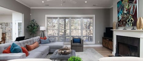 Smart TV, offices