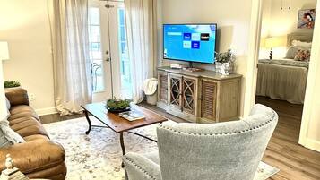 Strykjärn/strykbräda, gratis wi-fi och sängkläder