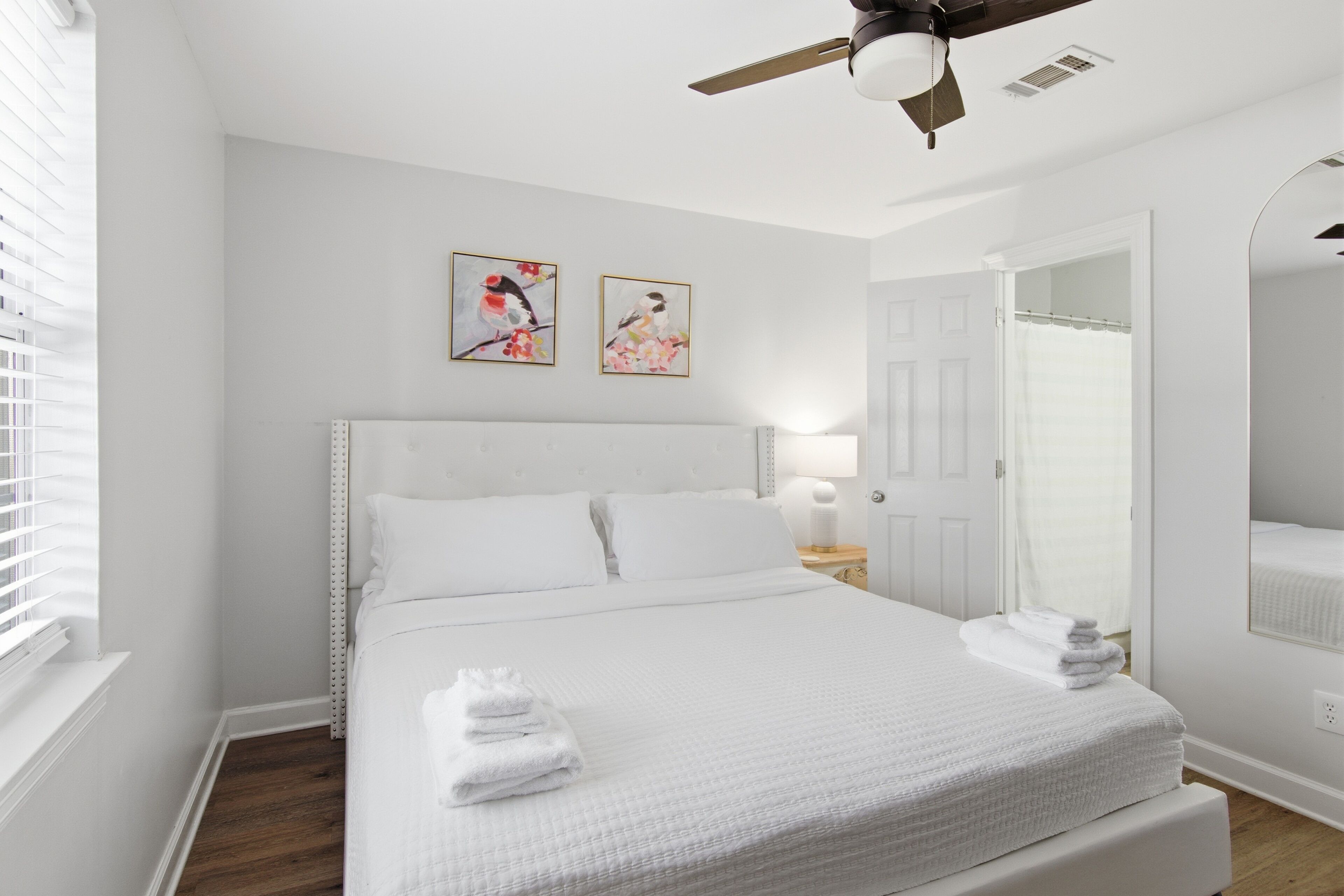 Strykejern/-brett, wi-fi (inkludert) og sengetøy