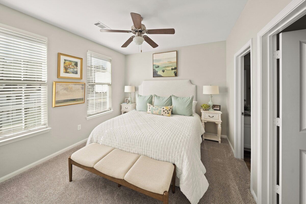 Ferros/tábuas de passar roupa, Wi-Fi de cortesia, roupa de cama