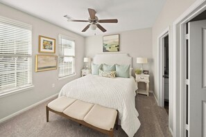 Strykejern/-brett, wi-fi (inkludert) og sengetøy