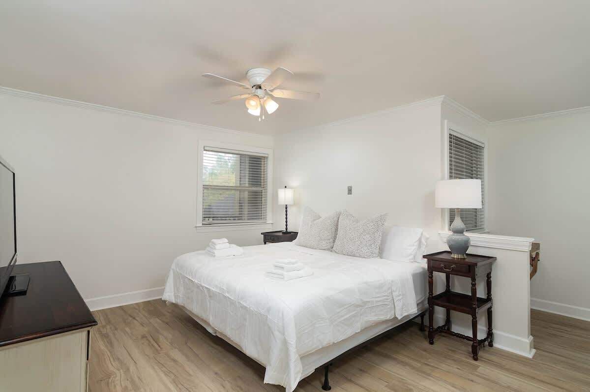 3 chambres, bureau, fer et planche à repasser, Wi-Fi gratuit