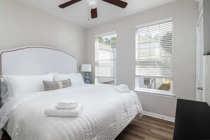 4 habitaciones, tabla de planchar con plancha y wifi gratis 