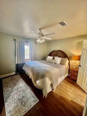 2 habitaciones, tabla de planchar con plancha y wifi gratis