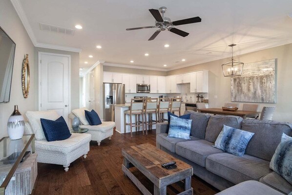 Living area - Rebel Retreat at The Mill (Oxford)