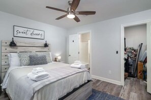 2 Schlafzimmer, Bügeleisen/Bügelbrett, kostenloses WLAN, Bettwäsche