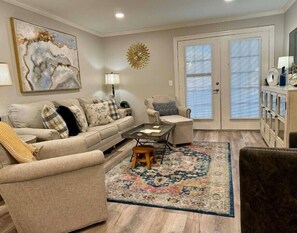 Living area - The Haven at Old Taylor Place (Oxford)