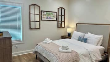 1 chambre, fer et planche Ă repasser, Wi-Fi gratuit, draps fournis