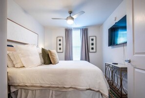 Iron/ironing board, free WiFi, bed sheets - The Happy Hour in Oxford (Oxford)