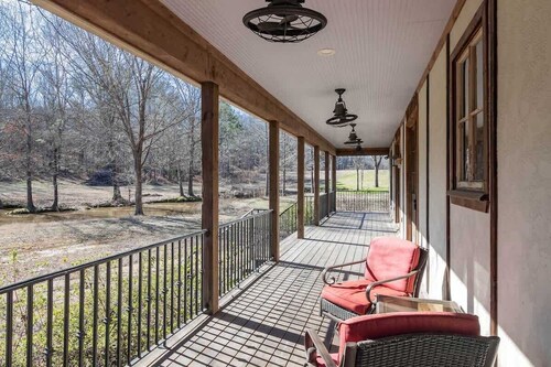 The Lodge - Cypress Woods Place