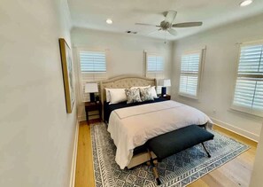5 dormitorios, tabla de planchar con plancha, wifi gratis y ropa de cama