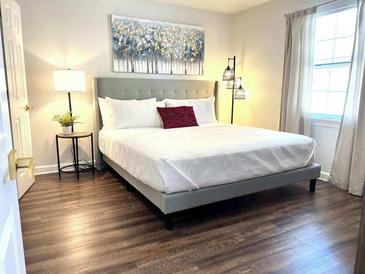 2 bedrooms, iron/ironing board, free WiFi, bed sheets
