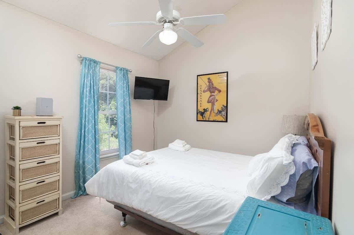 3 habitaciones, tabla de planchar con plancha y wifi gratis 