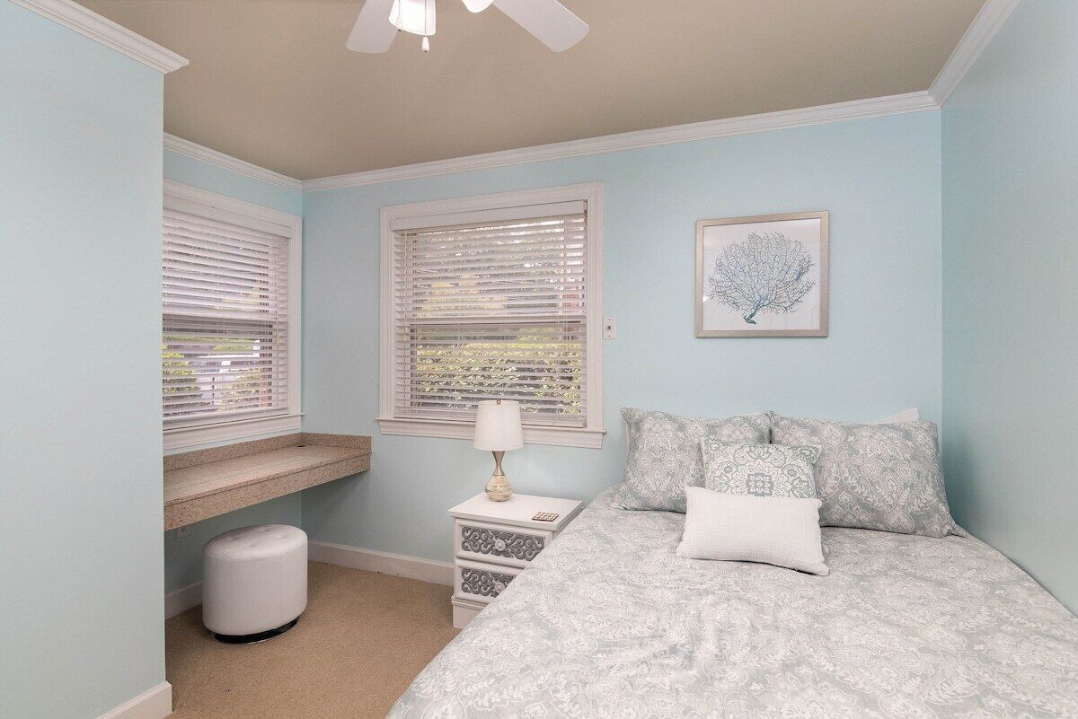 Desk, iron/ironing board, free WiFi, bed sheets