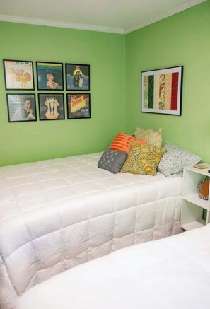 3 bedrooms, desk, iron/ironing board, free WiFi - Heart of Oxford House (Oxford)