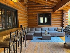 Property grounds - 6BD/6.5 BA - Sleeps 12 - Amazing Views! (Oak Creek)