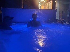 Outdoor spa tub - 6BD/6.5 BA - Sleeps 12 - Amazing Views! (Oak Creek)