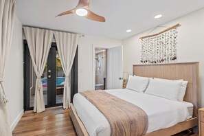 Silitysrauta/-lauta, Wi-Fi, vuodevaatteet