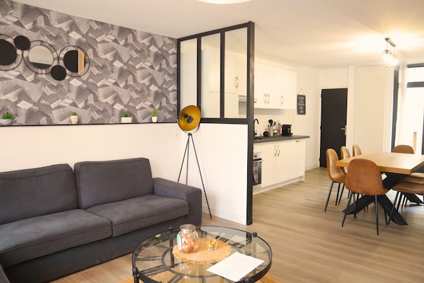 FamiljelÀgenhet - 3 sovrum - kök | Vardagsrum | 100-centimeters smart-tv med digitalkanaler och Netflix