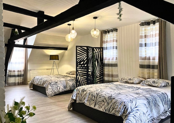 Appartement Familial, 3 chambres, cuisine | Rideaux occultants, fer et planche à repasser, Wi-Fi gratuit